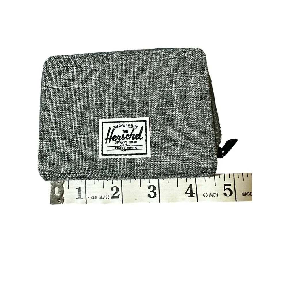 HERSCHEL Tyler Wallet RFID Raven Gray Crosshatch NWOT
